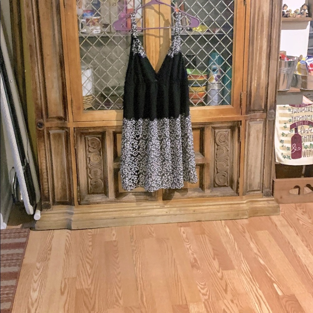 Oscar De La Renta Lingerie- Size Med N.W.O.T